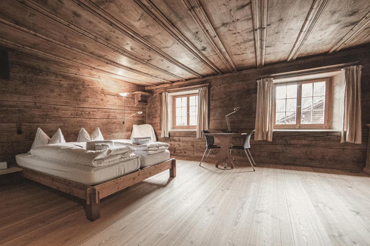 Hotel Weiss Kreuz Splügen Cameră foto