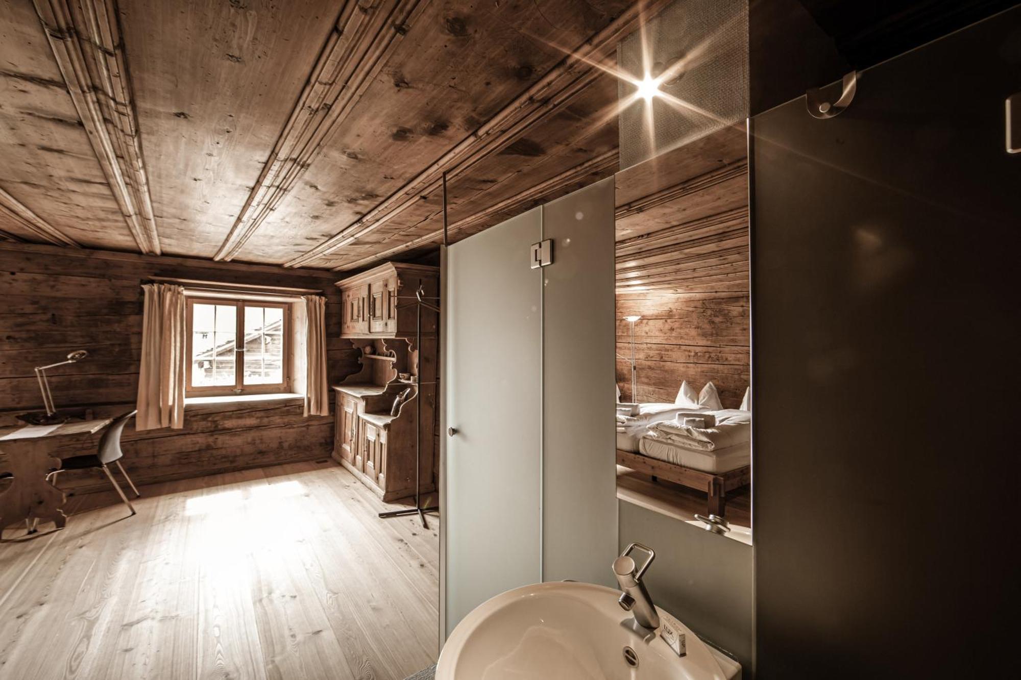 Hotel Weiss Kreuz Splügen Cameră foto